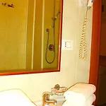 Domus Aurora بيت ضيافة