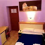 بيت ضيافة Domus Aurora 3*