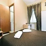 Domus Aurora بيت ضيافة 3*